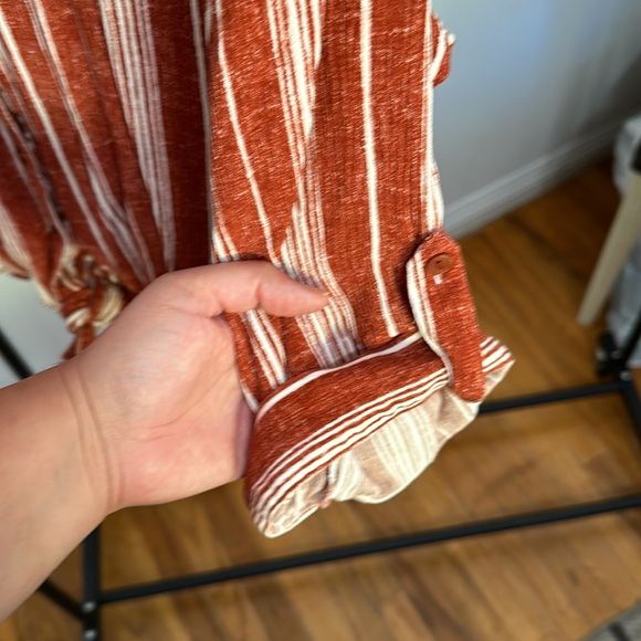 Fortune + Ivy 3/4 length sleeve rust and white strip button down - Picture 5 of 9